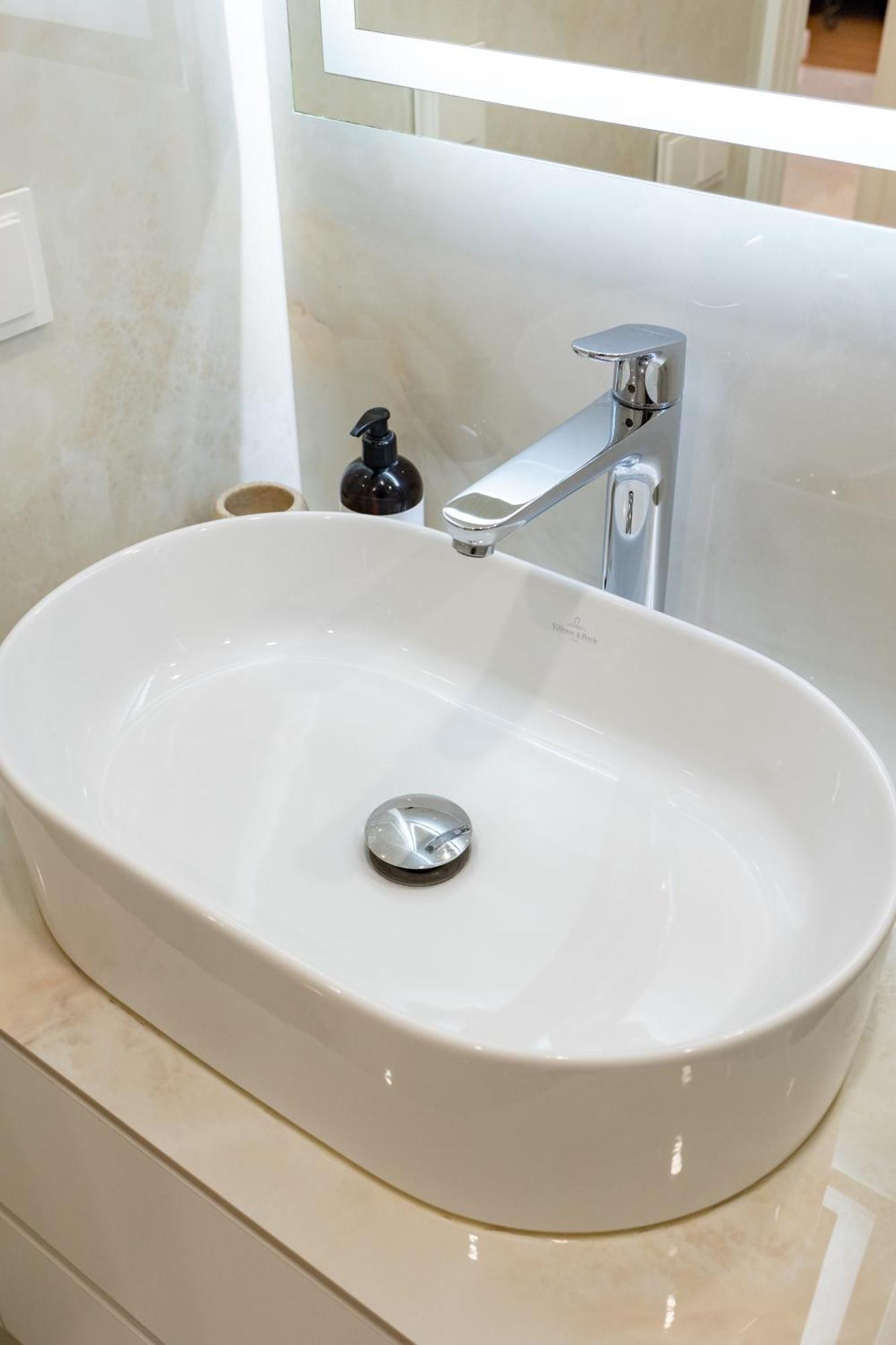 Luxury Central Apartment In Putvinskio Street Kaunas Luaran gambar